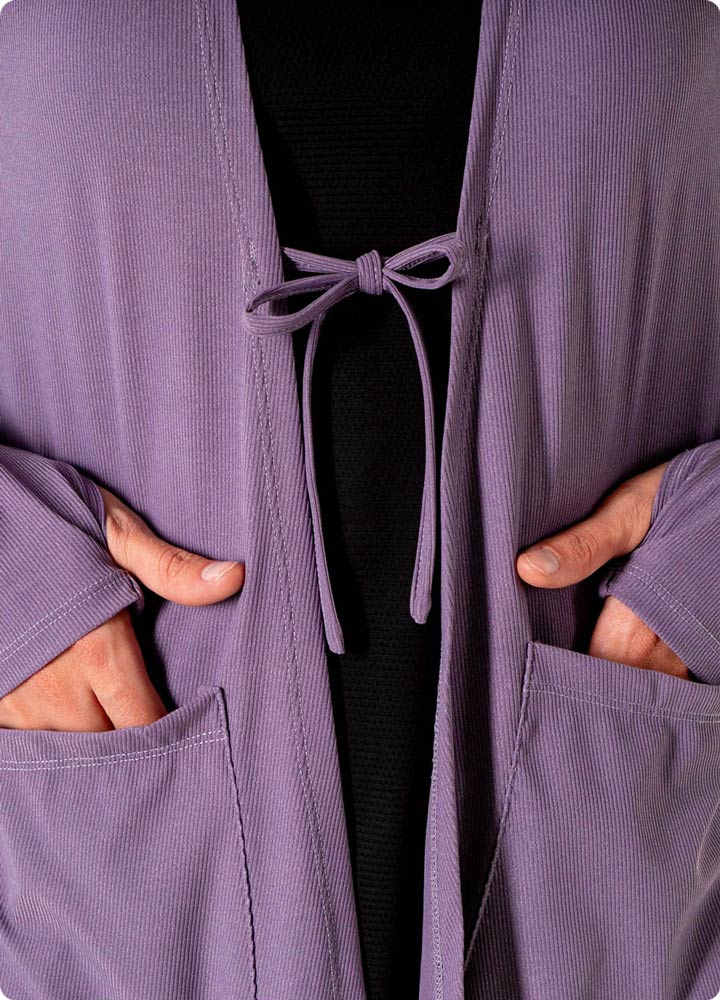 Veil Garments Move It Cardigan features: Pair of front pockets to stash your essentials