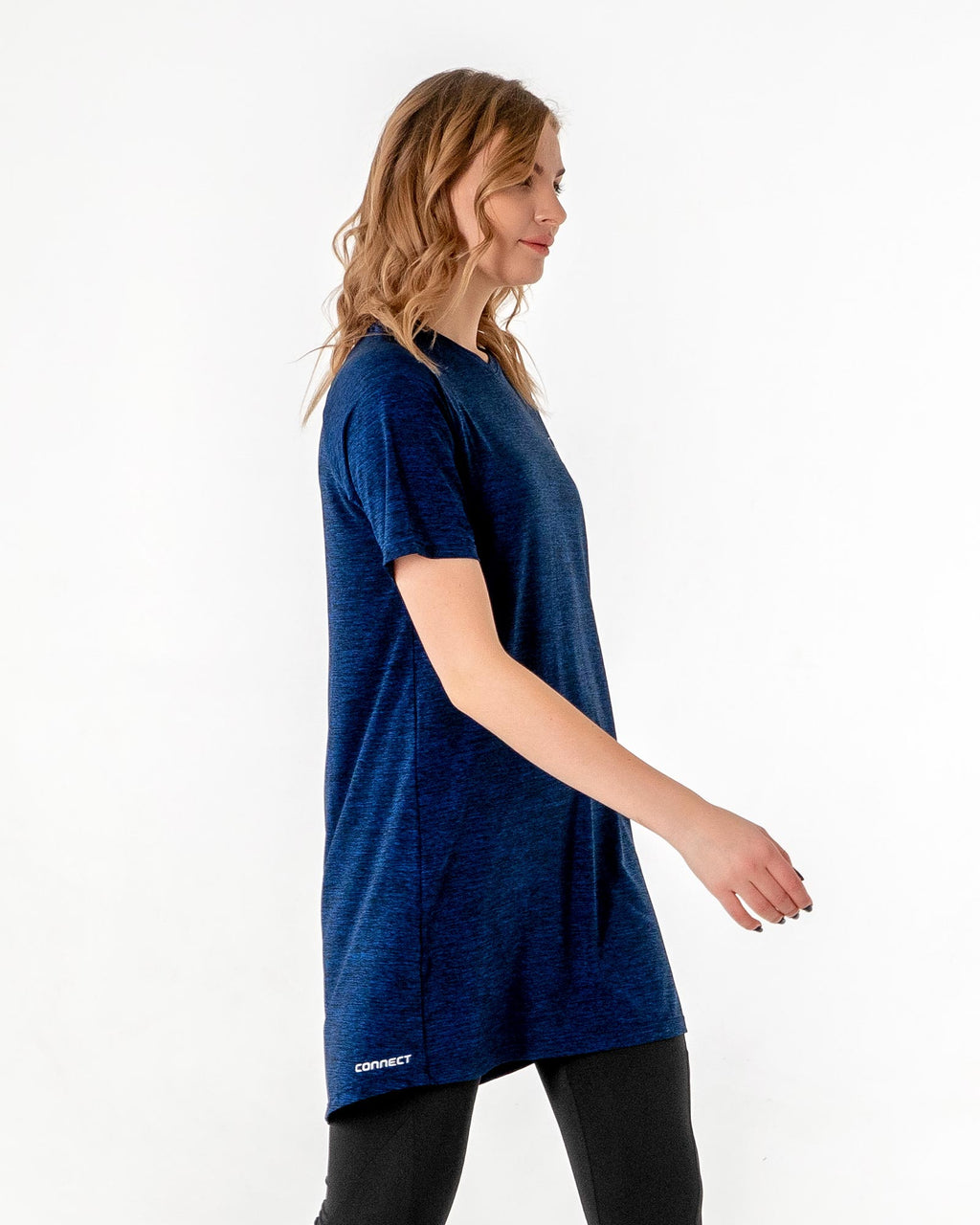 Connect T-Shirt Dress in Blue/Black from the side, showing the side seam and the hem length.

#color_blue-black